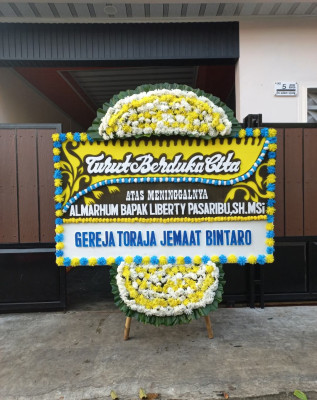 Papan Bunga Duka di Sepang