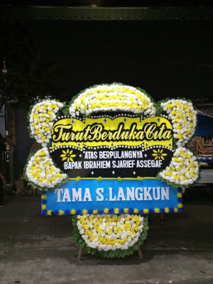 Papan Bunga Duka di Sepang